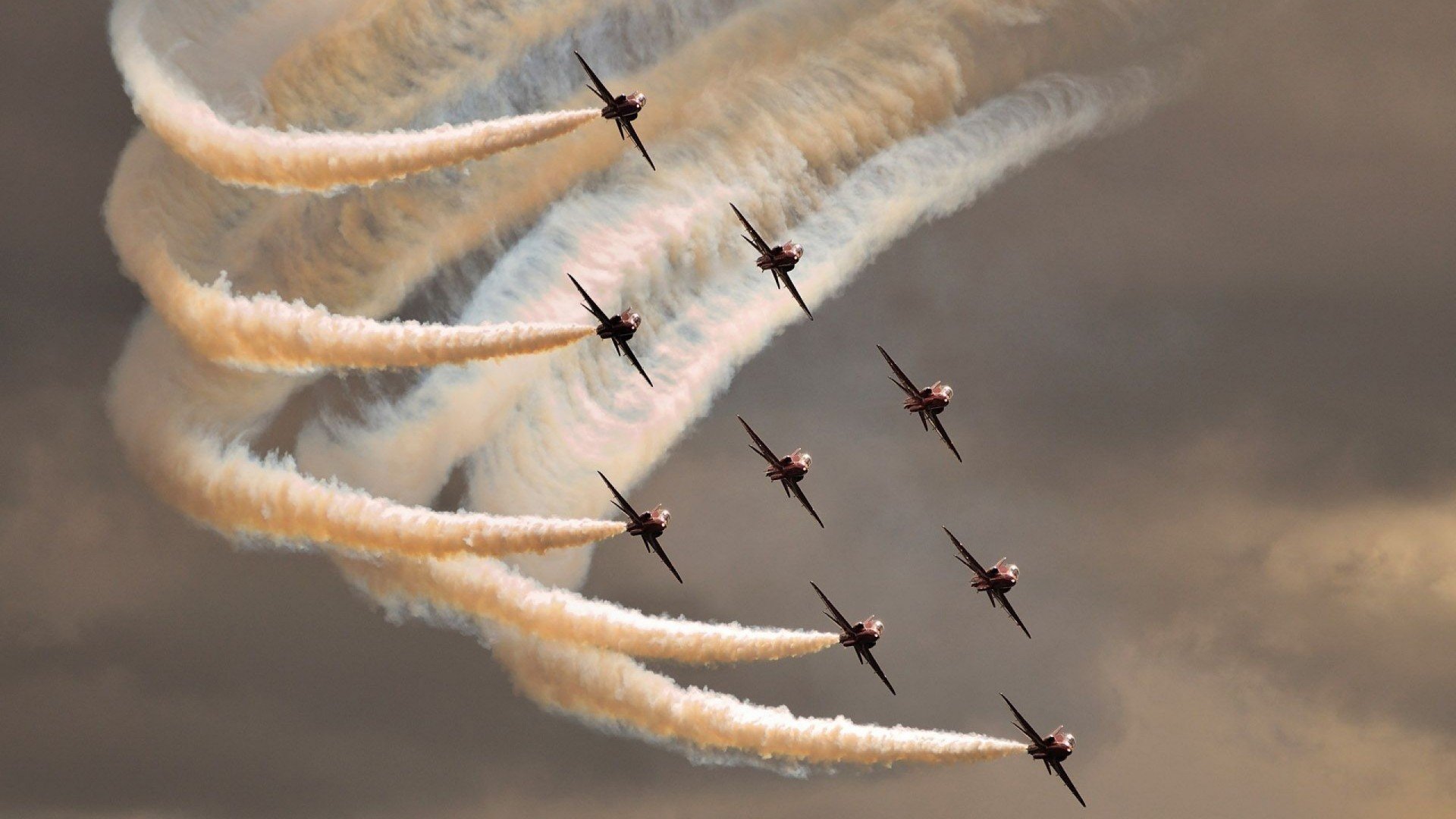 爱游戏中国官方登录入口网站-_国际化赛事：不同国家选手激烈发飙_，国际比赛