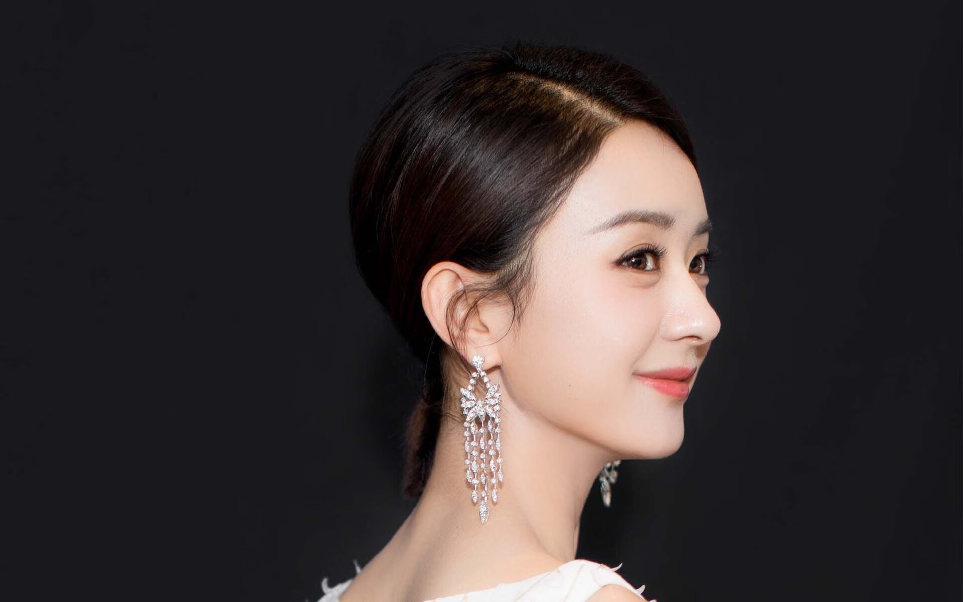 _城市灯光跑：闪耀夜晚的运动盛宴_，城市灯光夜景说说心情短语