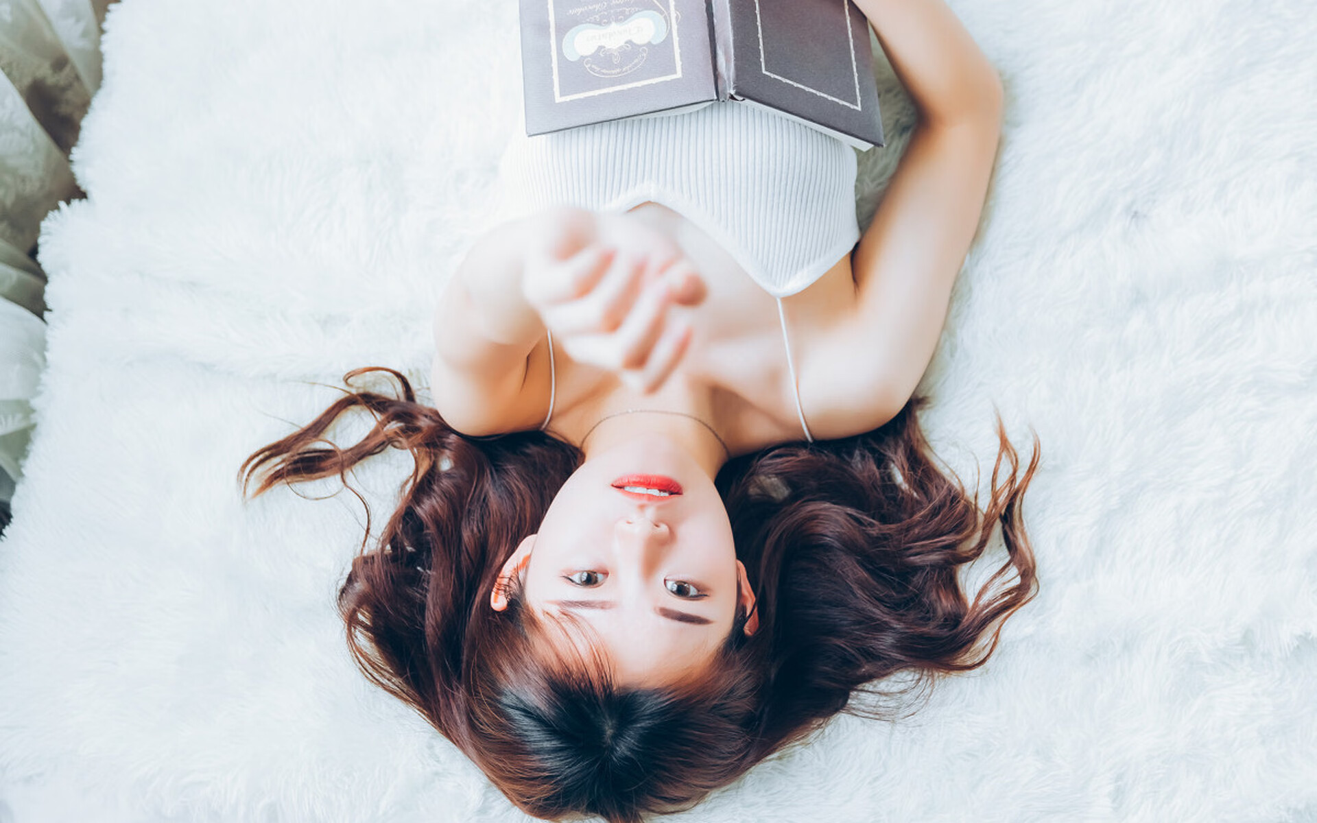 爱游戏app-凯尔特人压哨战胜尼克斯，季后赛首轮中塔图姆篮下统治全场，凯尔特人塔图姆新冠