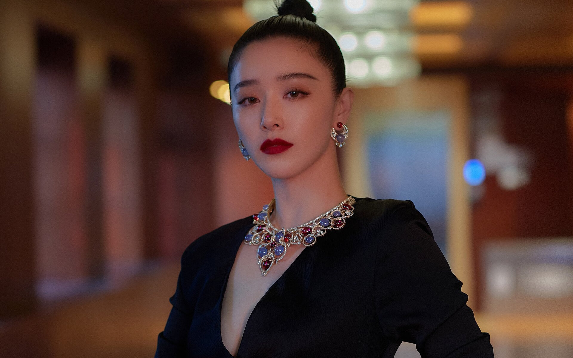 卡利亚里后卫犯错失分，球队遭遇不利结果，卡利亚里转会