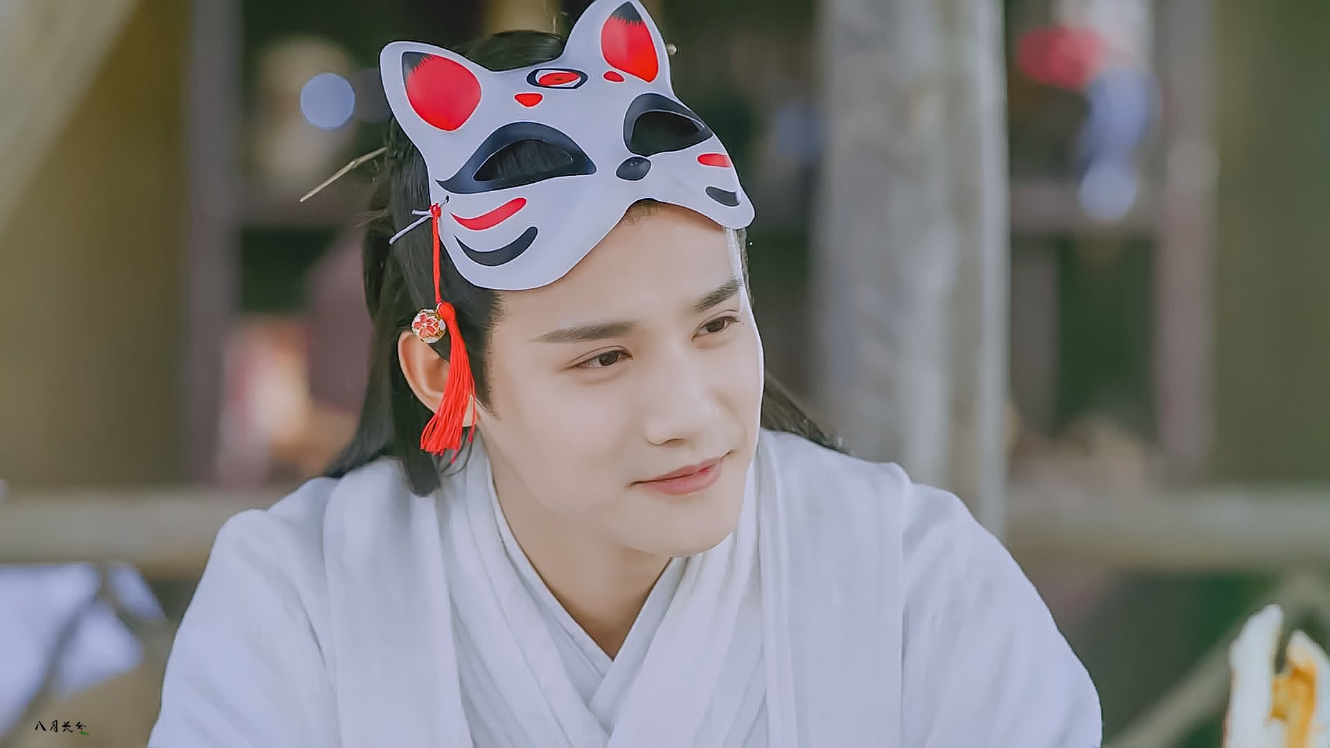 上海马拉松数万人开跑，上海马拉松赛开跑