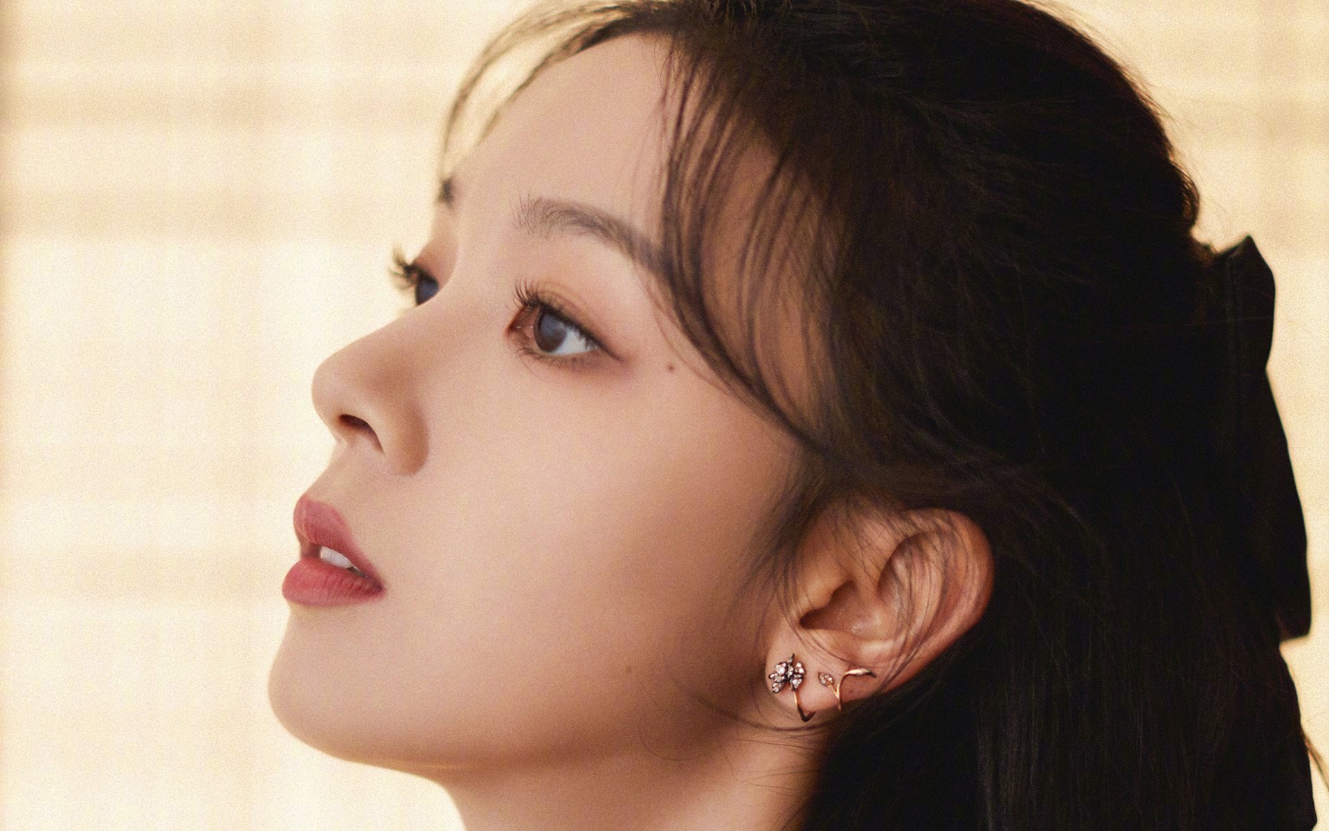 爱游戏体育APP下载-亚洲杯中国足球逆袭 球迷感叹球队进步明显，中国足球队亚洲杯亚军阵容