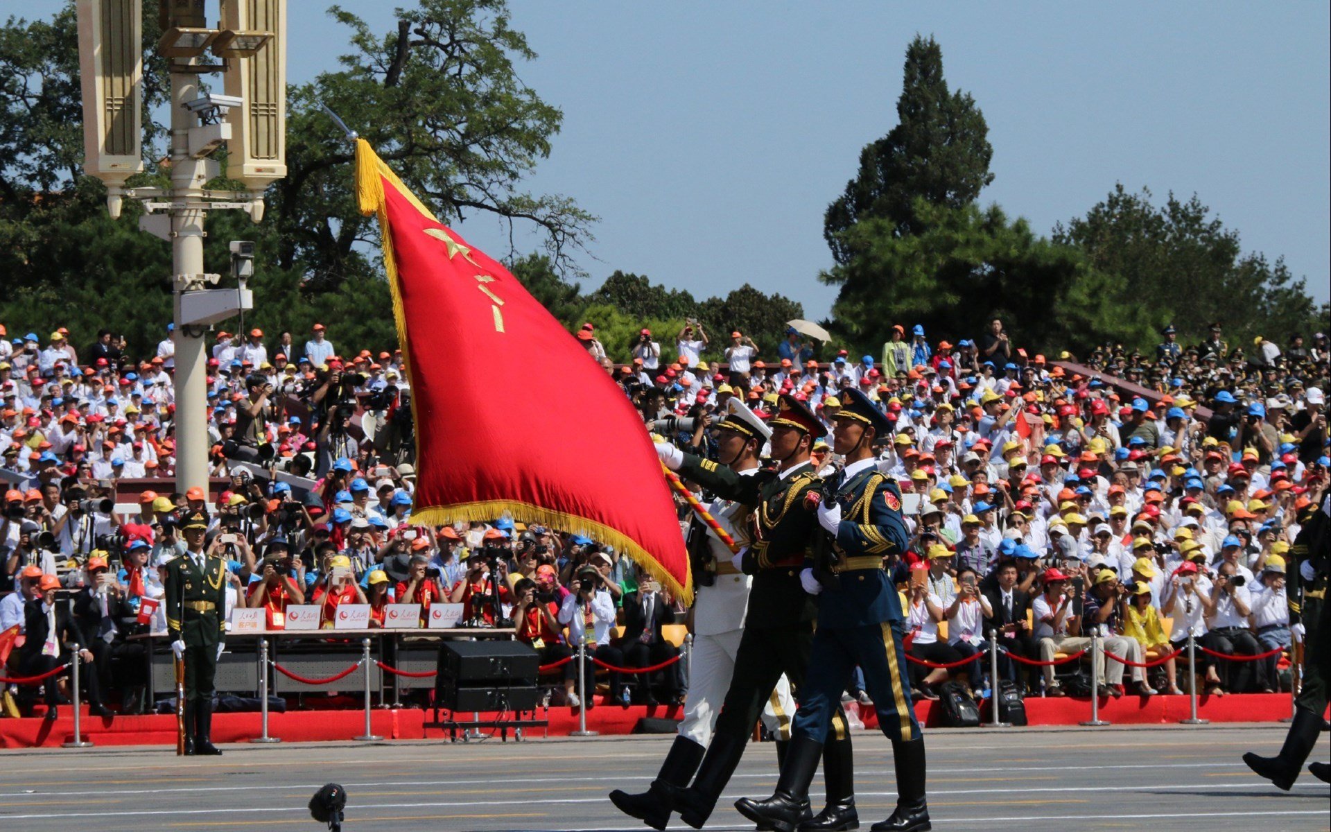 爱游戏 电竞-教练组与球员关系密切，促进团队凝聚力，专业的教练员团队